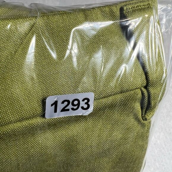 Lululemon Commission Classic-Fit Short 9" Oxford in Juniper Green Size 38 EUC - Picture 11 of 11